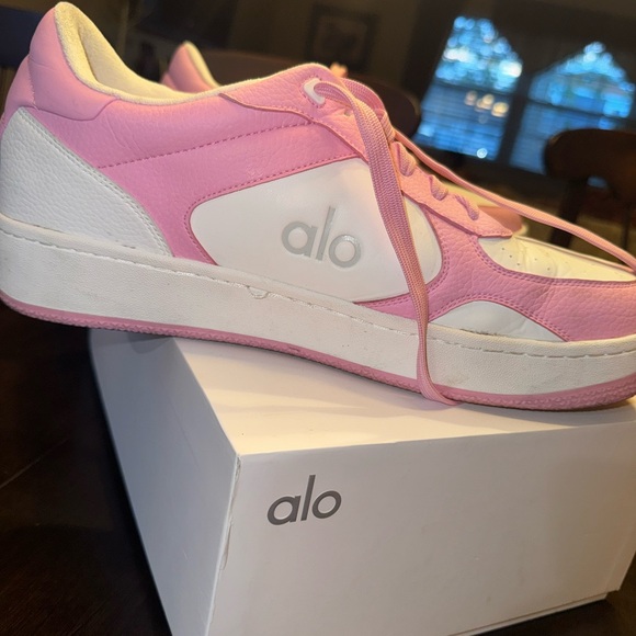 LIMITED EDITION Sweet Pink ALO Yoga Recovery Sneakers!! - Picture 5 of 13